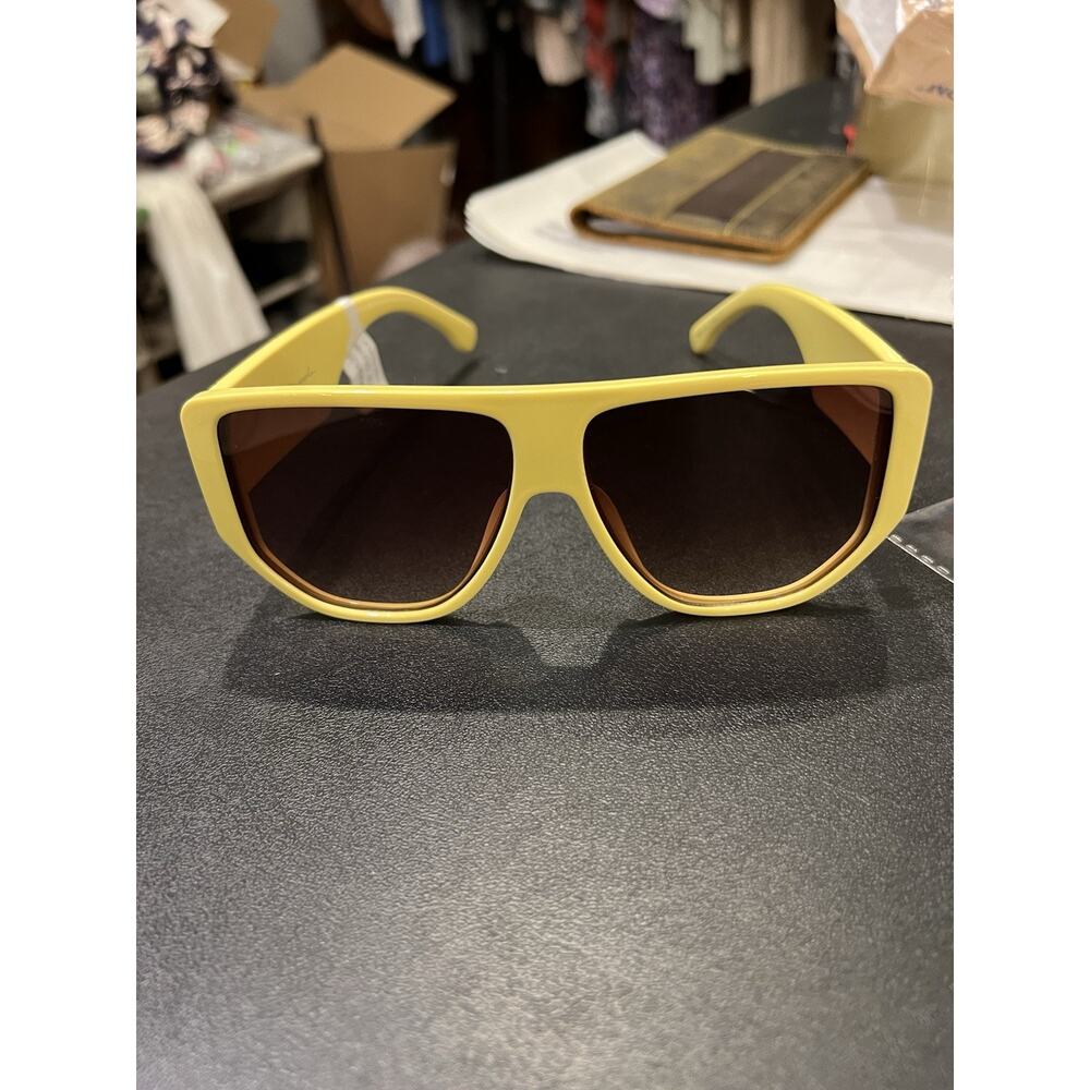 Free People Yellow Oversized Sunglasses - Picture 2 of 6